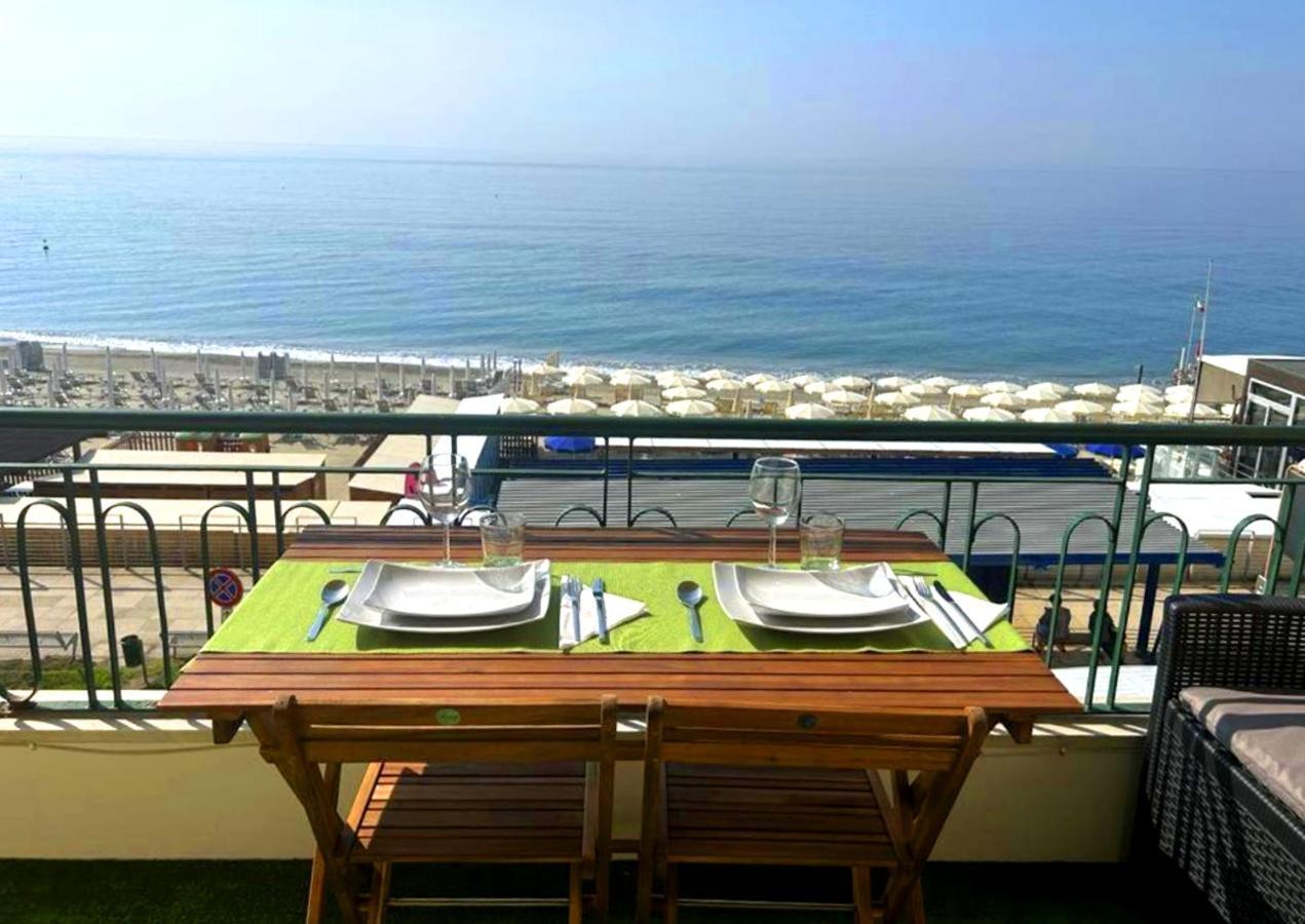 Appartement Vista Mare Savone Extérieur photo
